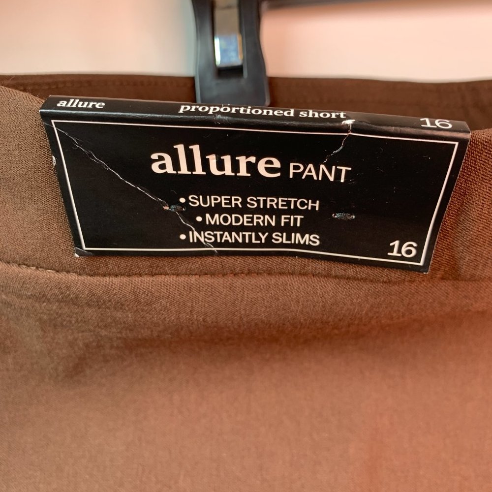 Alfred Dunner Women's Brown Classics Allure Pull On Slim Leg Pants Size 16 NWT - Picture 5 of 11